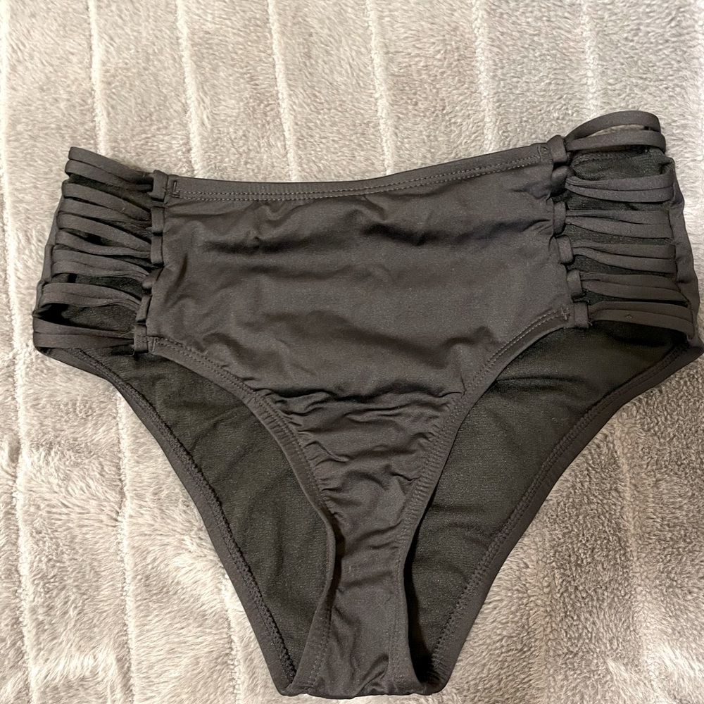 FULL COVERAGE BIKINI BOTTOM 👙